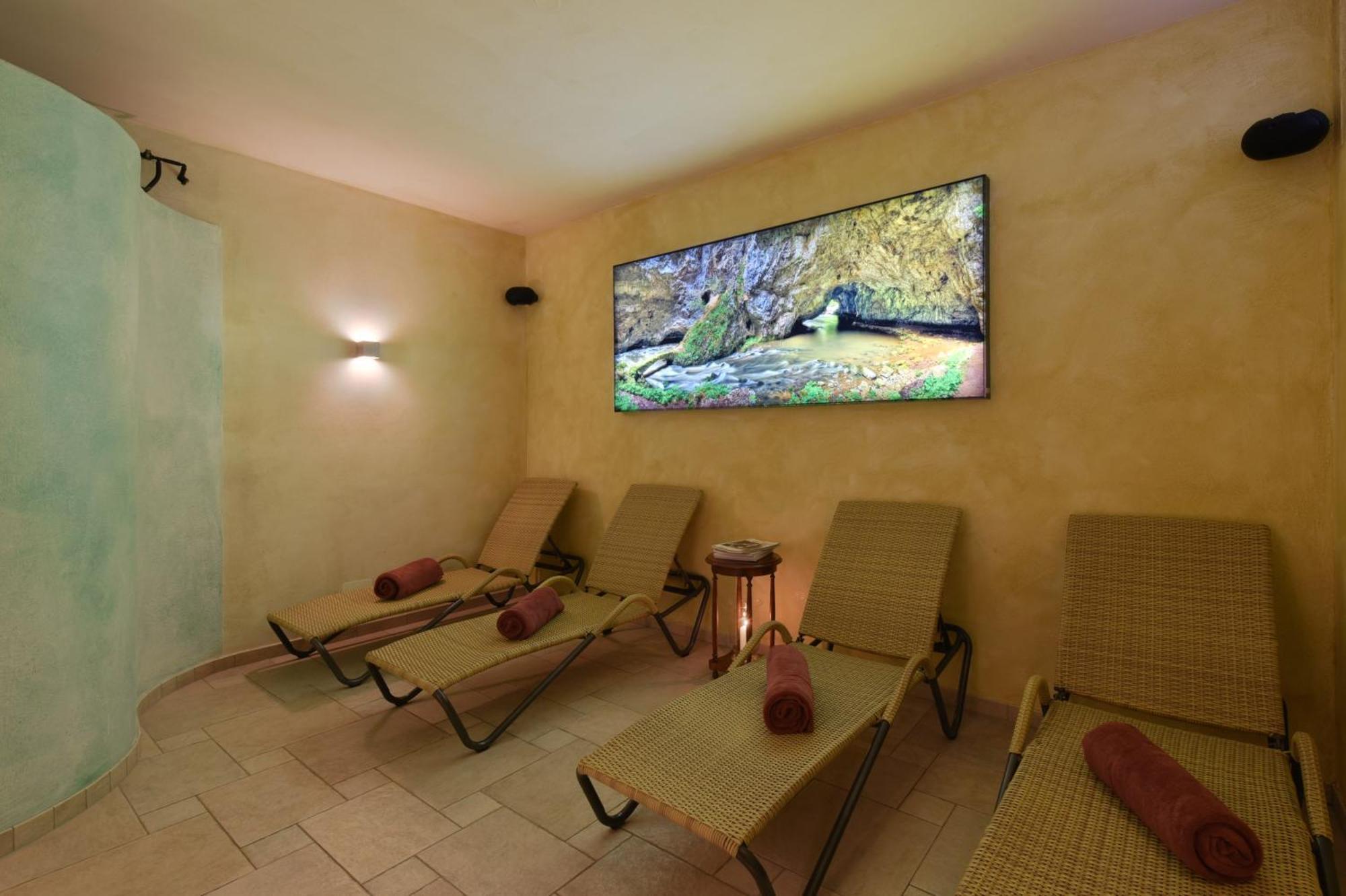 Cella Central Historic Boutique Hotel Zell am See Bagian luar foto