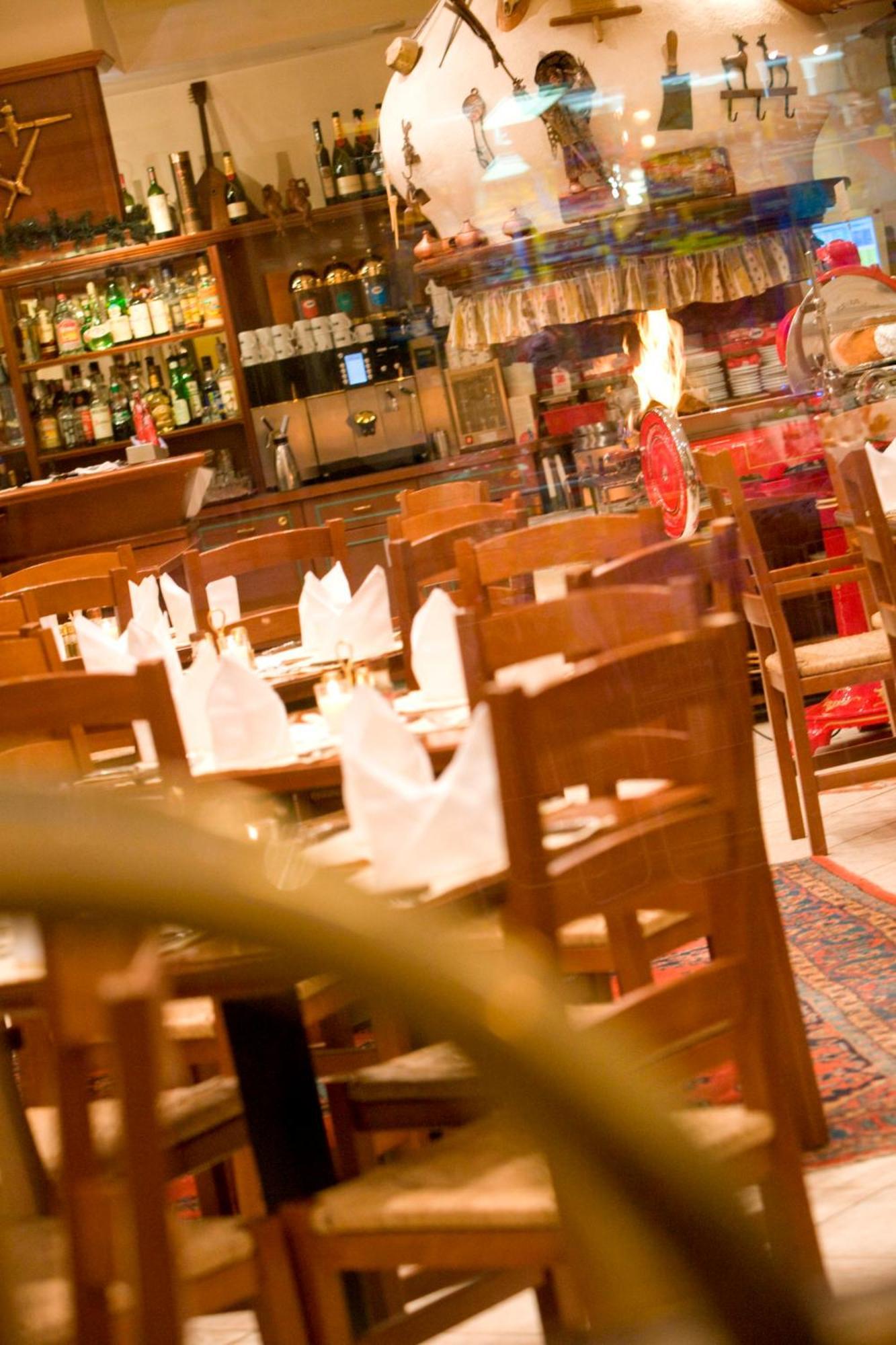 Cella Central Historic Boutique Hotel Zell am See Bagian luar foto