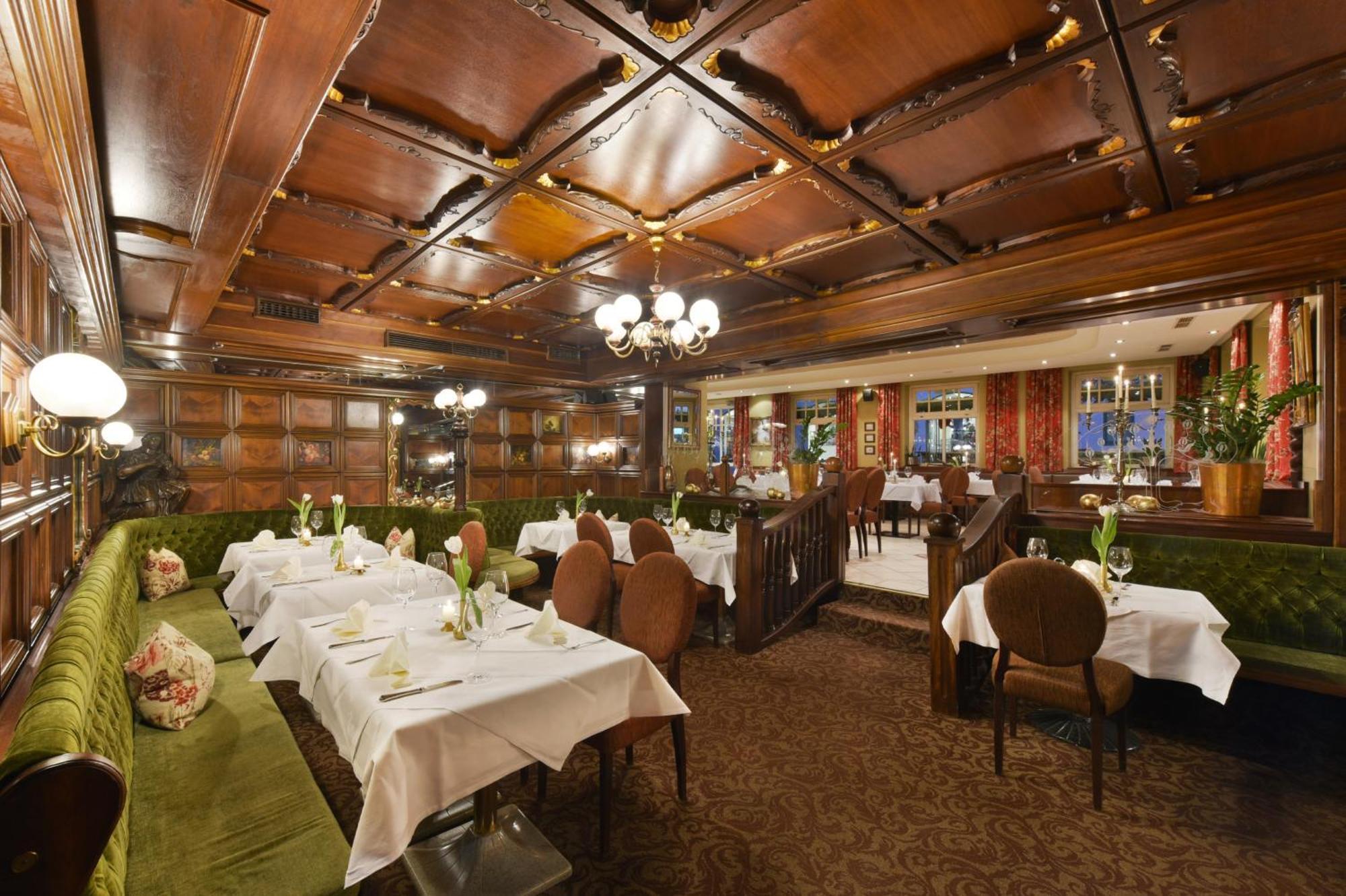 Cella Central Historic Boutique Hotel Zell am See Bagian luar foto