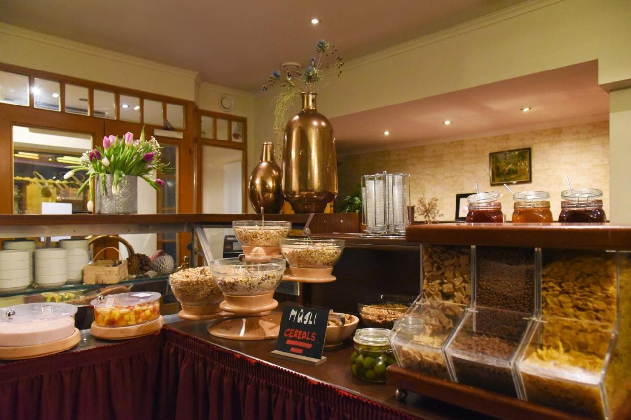 Cella Central Historic Boutique Hotel Zell am See Bagian luar foto